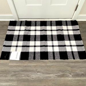 NWT - Kirkland’s Black & White Buffalo Plaid Accent Rug